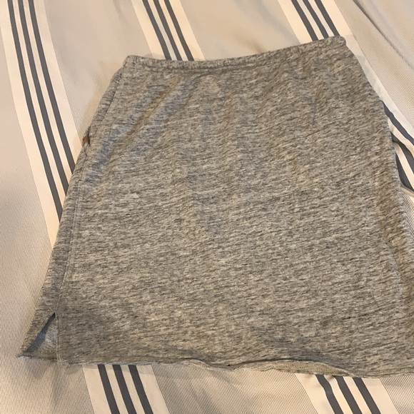 Gray Roots Skirt - Picture 4 of 7